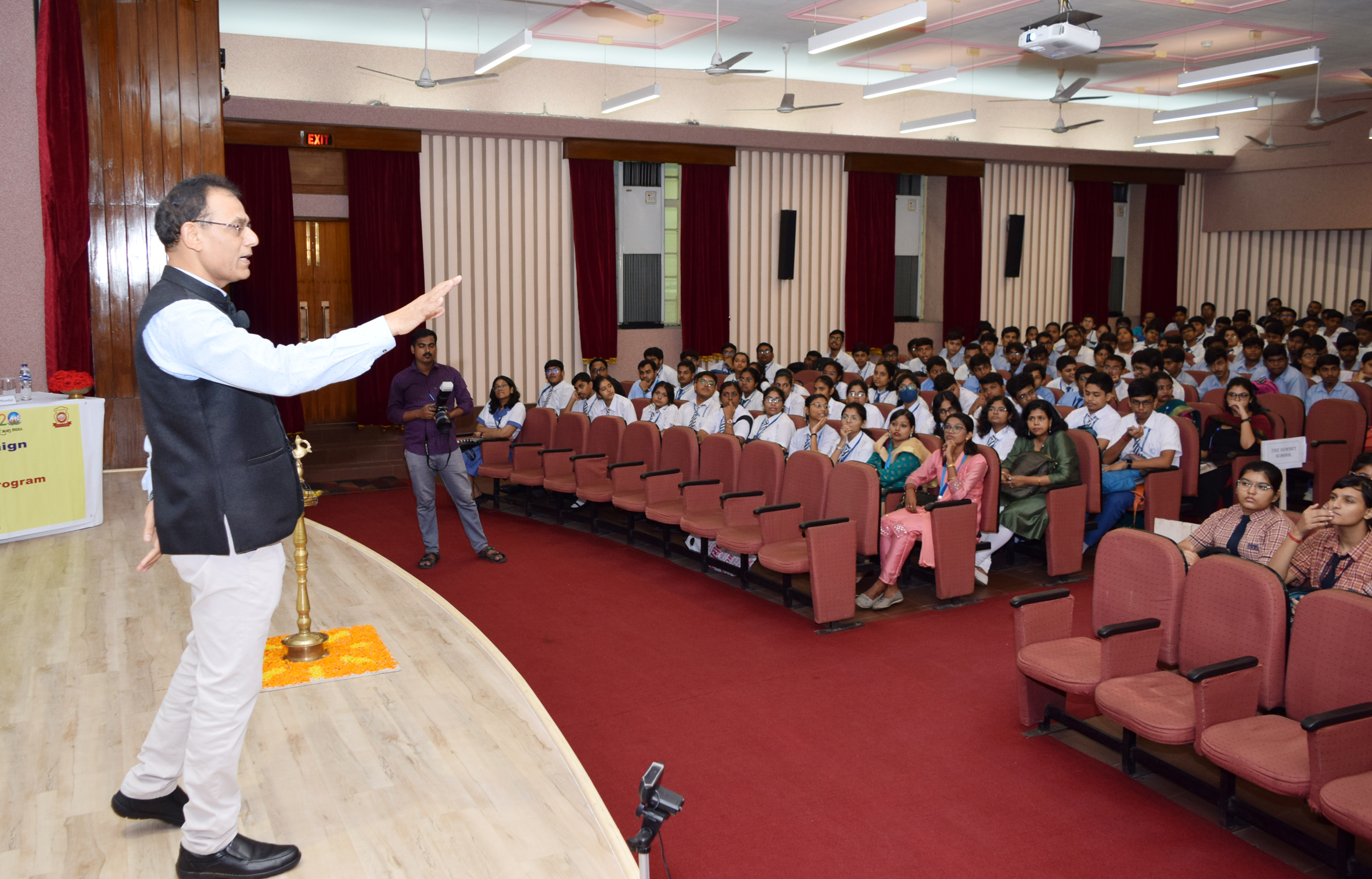 Popular Lecture by Dr. Arun Bandyopadhyay, Director, CSIR-Indian Institute of Chemical Biology, Kolkata