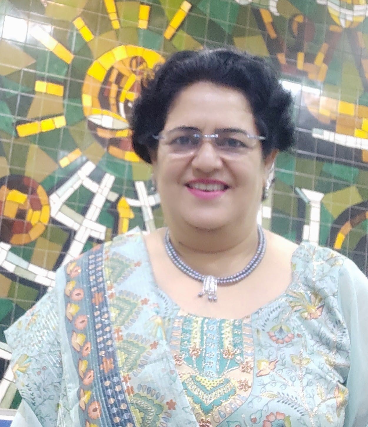 Dr. Lata Ramrakhiani